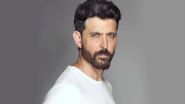 Hrithik Roshan परिवार उम्र नेट वर्थ करियर पुरस्कार व्यक्तिगत जीवन