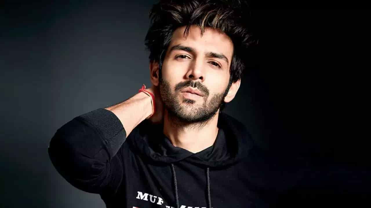 Kartik Aaryan परिवार नेट वर्थ शैक्षिक योग्यता फिल्में पुरस्कार प्रारंभिक जीवन