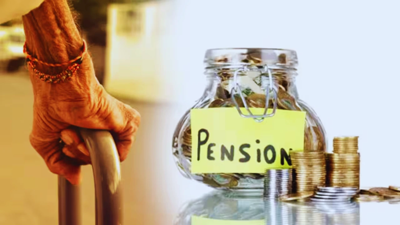 New pension scheme in Tamil Nadu and DA increase at the Centre