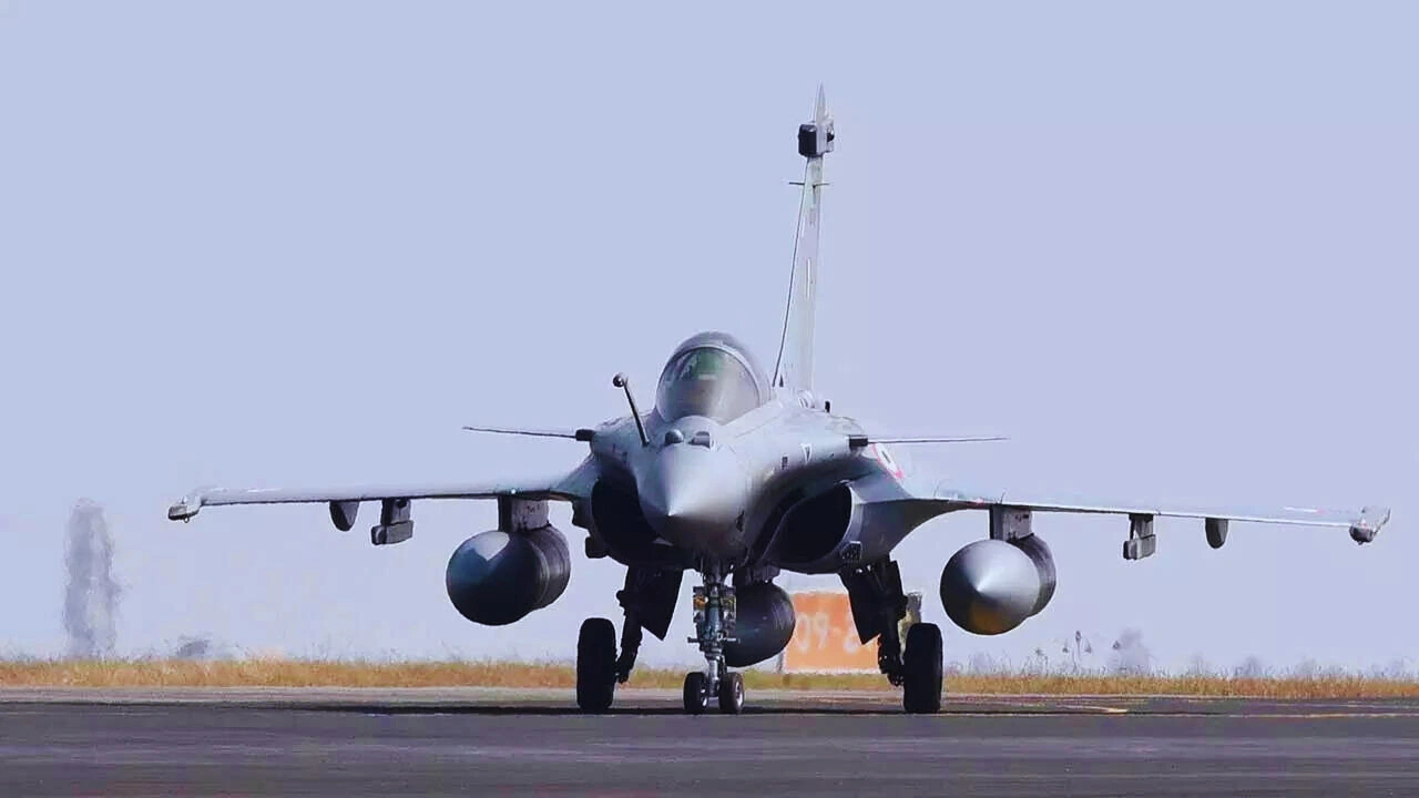 Rafales big flight